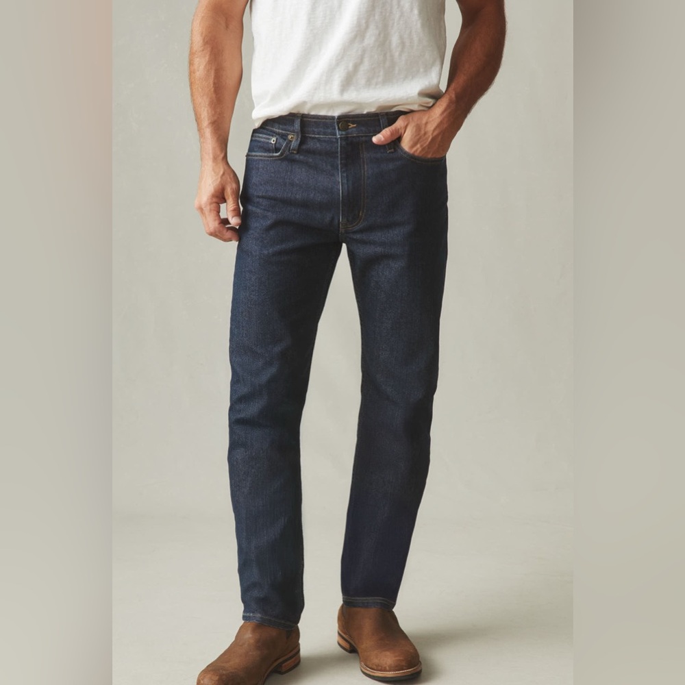 American Giant Men's Dakota Straight Jean Size 32x32 inseam 32”